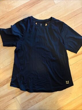 Under Armour Black Short-Sleeve Performance Tee